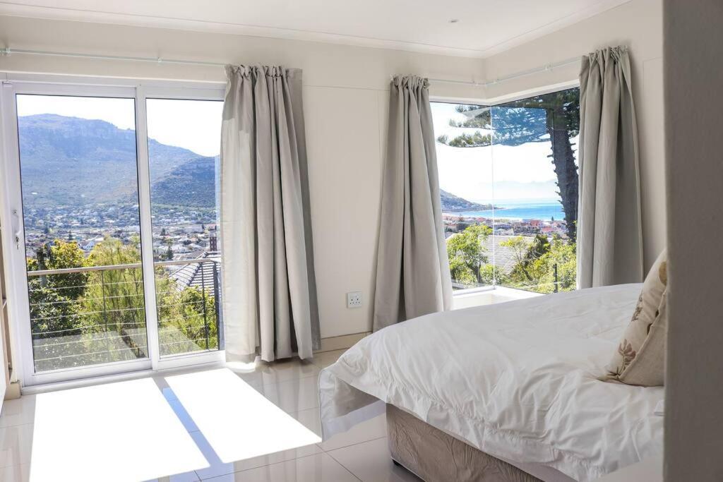 Villa A Fish Hoek Beaut *